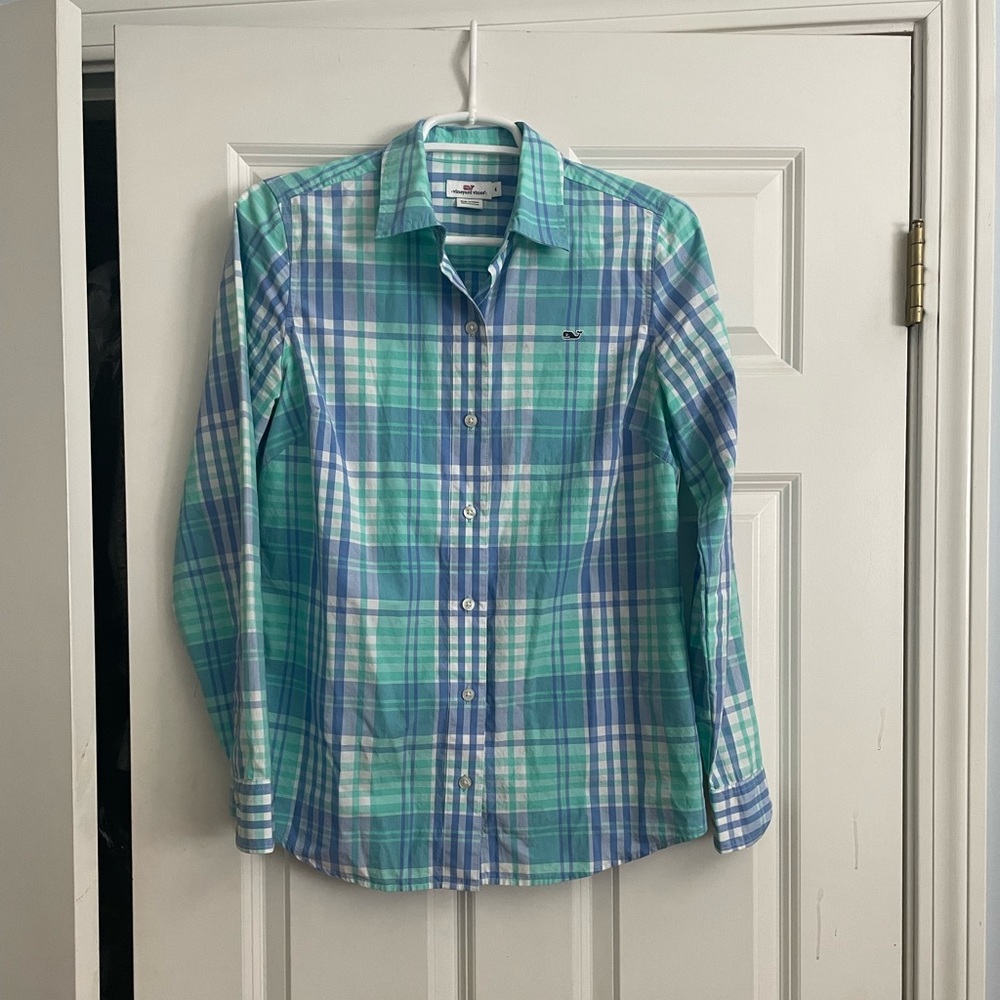 Woman’s Vineyard Vines Blouse Size 4